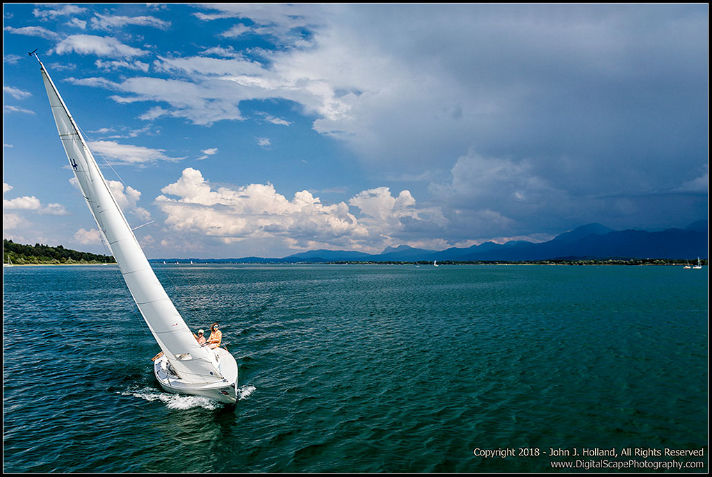 Chiemsee_Sailboat_18Jun-10.jpg