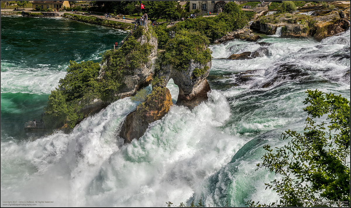 Rhein_Falls_17May-020-045-Pano.jpg