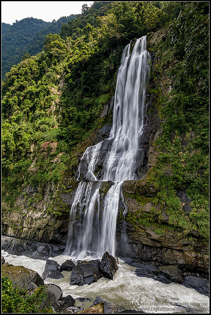 Wulai_Waterfall_17Oct-028-030-Merge.jpg