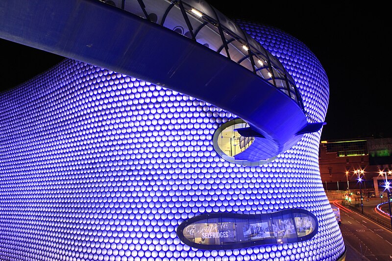 800px-Selfridges_Birmingham_at_night.jpg