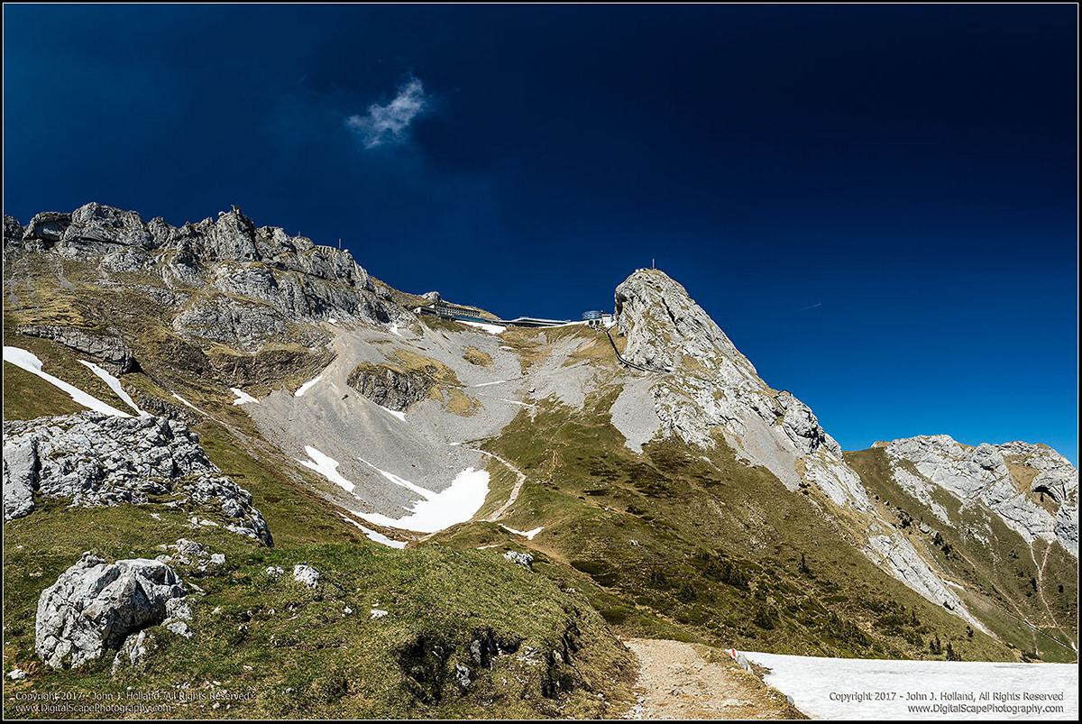 Mount_Pilatus_17May-088-097-Pano.jpg